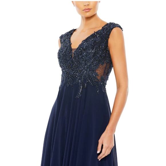 Mac Duggal 16 navy blue Appliqued Cap Sleeve Bodice Flowy Gown prom gala wedding - Picture 1 of 8